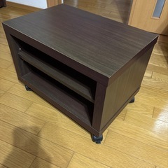 キャスター付き台の画像