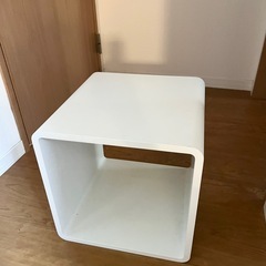 美品オブジェ、棚、の画像