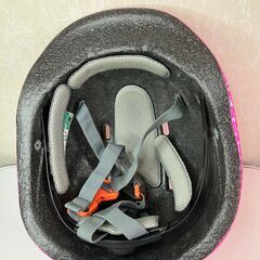 【中古雑貨】子供用品　ヘルメット　ピンクの画像