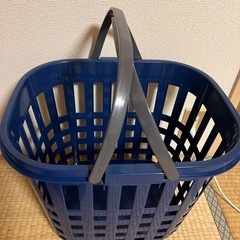 洗濯かごの画像