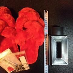 スリッパ１点　花瓶１点　ネイルパーツ２種類の画像