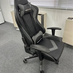 meseracing ゲーミングチェアの画像