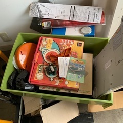 毎月恒例の　雑品まとめ　ゲーム　おもちゃ　ステンレスラック　家電　の画像