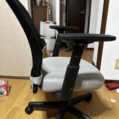【取引中】イス　移動式の画像