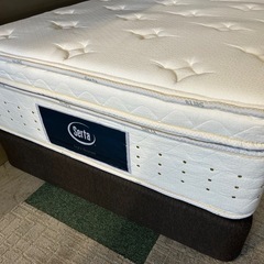 ほぼ未使用使、日本製美品サータ高級マットレス、マットレスだけでも20万以上ベッド台付き、の画像