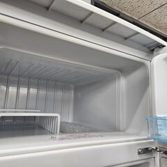 【リサイクルショップどりーむ鹿大前店】No.2260　2ドア冷蔵庫　アビテラックス　2018年製　容量96L　※冷蔵パーツほとんど欠品してます(´;ω;｀)の画像
