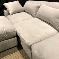 【展示品・未使用品】3人掛けカウチソファ ベルベット調 カウチソファ ローソファ 🚚自社配送時💳代引き可🚚(現金、クレジット、スマホ決済対応)の画像