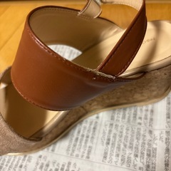 ブラウン　サンダルの画像