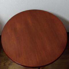 カフェテーブルの画像