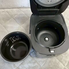 東芝 IHジャー炊飯器 RC-5XT 0.54L ブラック 動作確認済 3合炊き 状態良好 IH 炊飯器 備長炭ダイヤモンド釜 キッチン家電 Y2131の画像