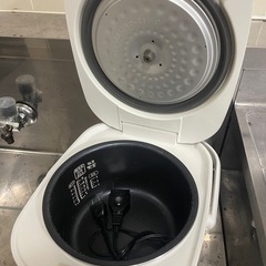 炊飯器の画像