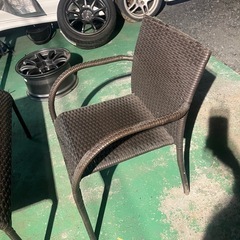 大型ラタン調ファニチャーセット　屋外用テーブルイス
セットの画像
