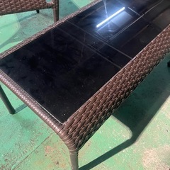 大型ラタン調ファニチャーセット　屋外用テーブルイス
セットの画像