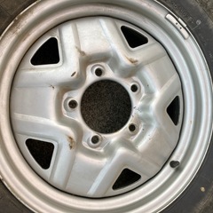 ジムニー スペアタイヤの画像