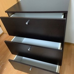 収納棚の画像