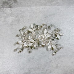 ヘアアクセサリー　ヘッドドレス　ヘアクリップの画像