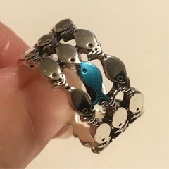 新品☆高見え☆男女☆指輪☆魚リング☆シルバーカラー×ブルー☆フリーサイズ☆素敵☆の画像