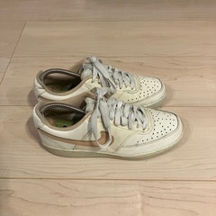 ナイキCourt Vision Low Next Natureの画像
