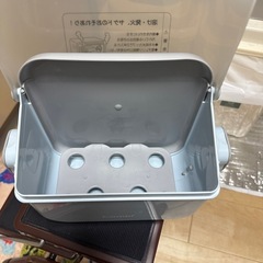 combi 哺乳瓶消毒ケース （電子レンジ用） の画像