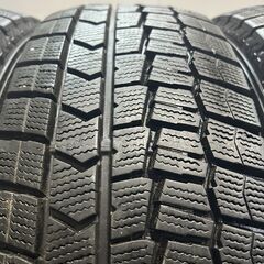 DUNLOP WINTER MAXX WM02 205/65R16 16インチ スタッドレス 4本 22年製 バリ溝 C28セレナ ヤリスクロス 10系アルファード等　(KTJ591-2)クレジットカード QRコード決済可能の画像
