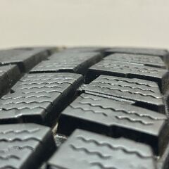 DUNLOP WINTER MAXX WM02 205/65R16 16インチ スタッドレス 4本 22年製 バリ溝 C28セレナ ヤリスクロス 10系アルファード等　(KTJ591-2)クレジットカード QRコード決済可能の画像