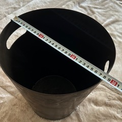 ゴミ箱の画像
