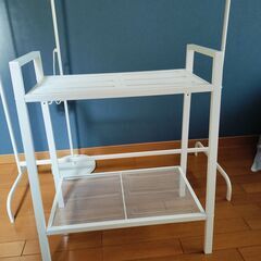 無料 IKEA 棚・ライト・ハンガーラック  3点 セット 引き取りに来てくださる方の画像
