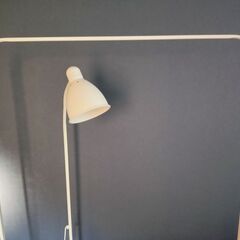 無料 IKEA 棚・ライト・ハンガーラック  3点 セット 引き取りに来てくださる方の画像