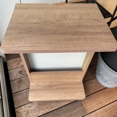 ◯がついてる2点/棚、シェルフ、作業テーブル、机 の画像