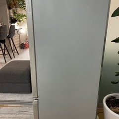 SHARP冷蔵庫の画像