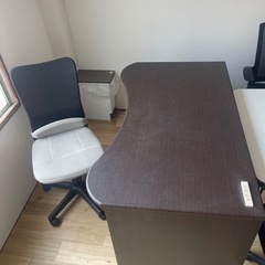 オフィス用デスク＆チェアセット
の画像