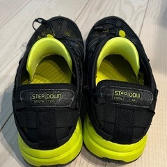 adidas スニーカー step down constructionの画像