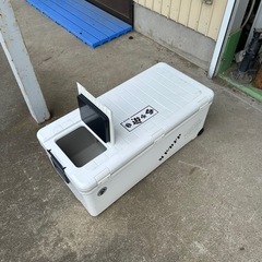 クーラーボックスの画像