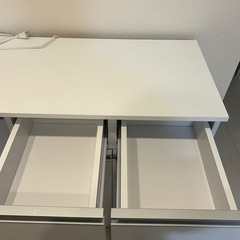 収納力に優れたキッチンカウンター＜ワイドタイプ 幅118cm＞【Find】ファインド(レンジ台 キッチン 収納 ラック 棚 キッチンボード 食器棚 シンプル キッチンラック スライド棚 キッチン収納 ワイド コンセント付き レンジ 炊飯器 可動棚 省スペース)の画像