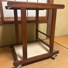 キッチン用キャスター付き台の画像