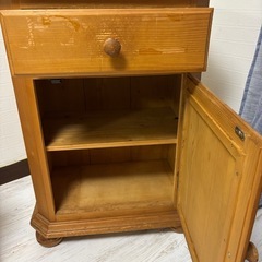 カントリー家具　パイン材　チェストの画像