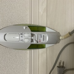 TOSHIBA スチームアイロン ライムグリーン TA-C30の画像