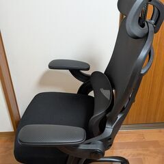 タンスのゲン オフィスチェア　肘掛け跳ね上げ、座面傾きロッキングの画像
