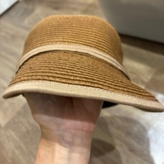 麦わらキャップの画像