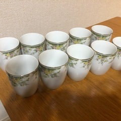 【ロッコウ】ファインチャイナ カップ　10個セット 金縁 花柄 昭和レトロの画像