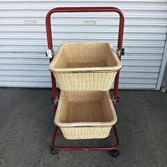 美品　ラタン　キャスター付き　2段ラックの画像