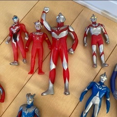 ウルトラマンフィギュア20体以上の画像
