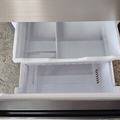 日立　R-V32RV（N）　３ドア冷蔵庫　シルバー色　315L『中古美品』2022年の画像