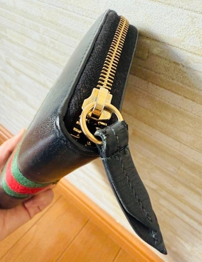 GUCCI シルヴィ　長財布
