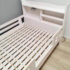 白 ホワイト シングルサイズ ベッドの画像