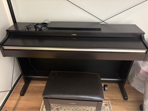 YAMAHA YDP-162電子ピアノ 椅子付き