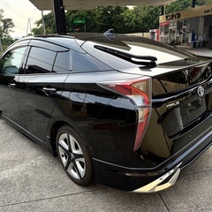 極美⭐︎ワンオーナー車庫保管！50プリウスAプレミアムツーリング！モデリスタ 9インチナビ 本革 オプション多数⭐︎ICONIQ Styleでキマッてますの画像