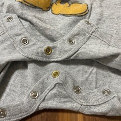 GAP　ミッキーロンパースの画像
