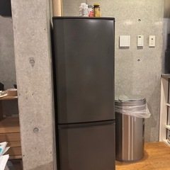 8月29日午前中のみ可能【中古】三菱電気冷蔵庫の画像