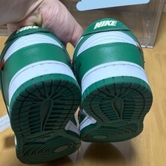 【物々交換】NIKEオフホワイトの画像